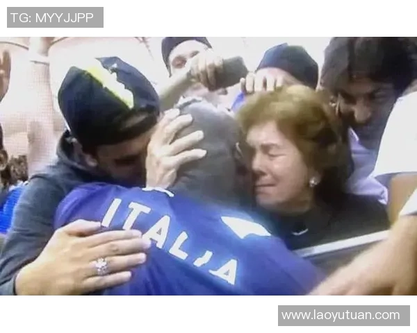 足球场上泪水与痛苦交织球星伤心时刻背后的无奈与坚持